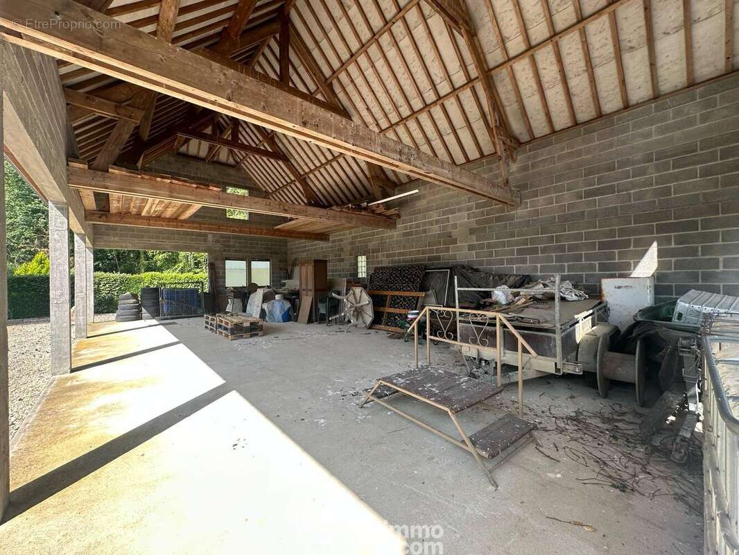 Offrant un bel espace cosy avec ... - Terrain à HOURY