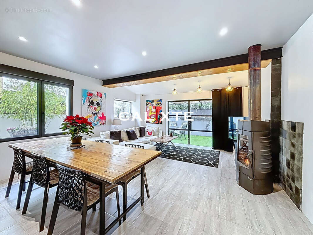 Maison à LA COLLE-SUR-LOUP