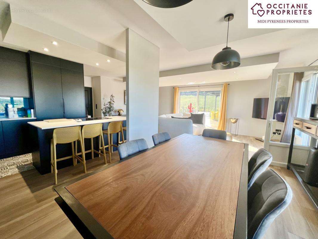 Maison à LEZAT-SUR-LEZE