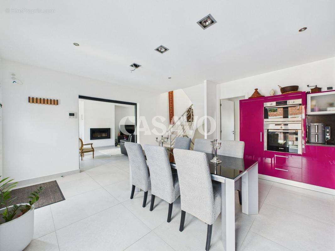 Maison à CHAMPIGNY-SUR-MARNE