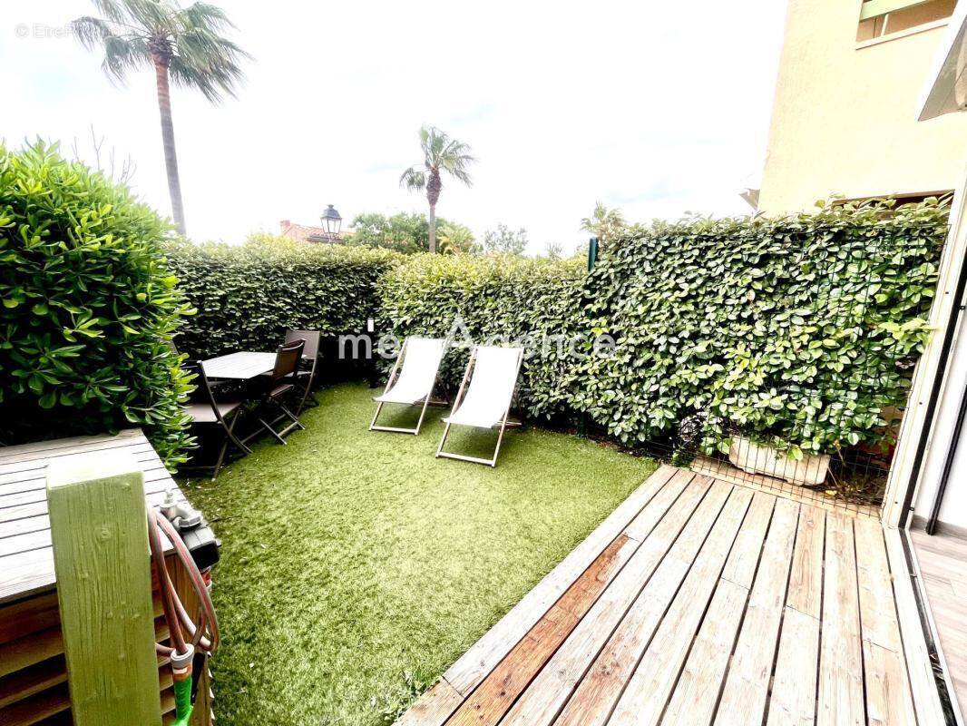 Appartement à SANARY-SUR-MER