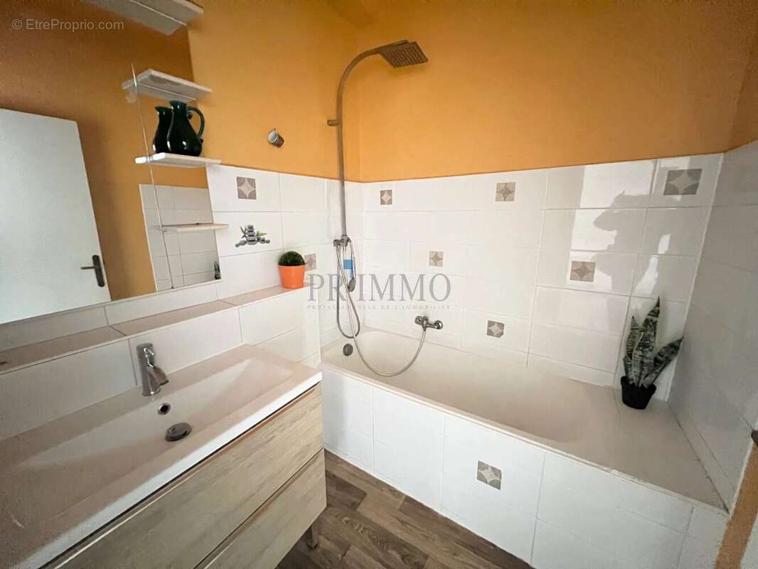 Appartement à FREJUS