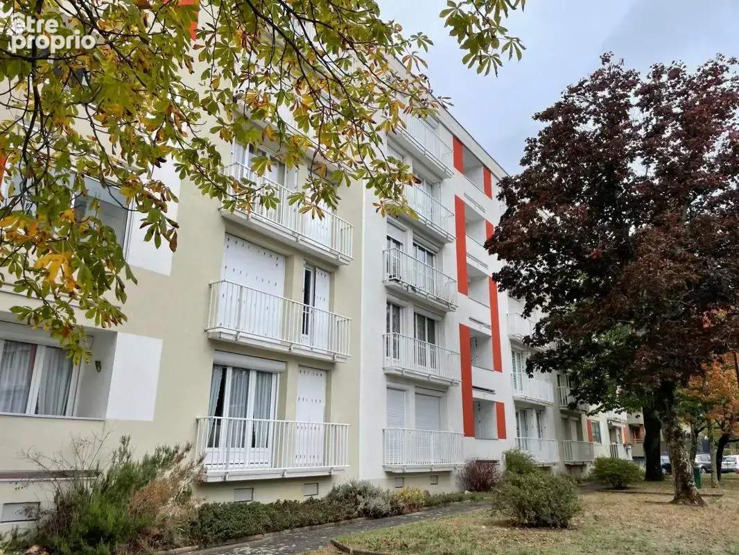 Appartement à REZE