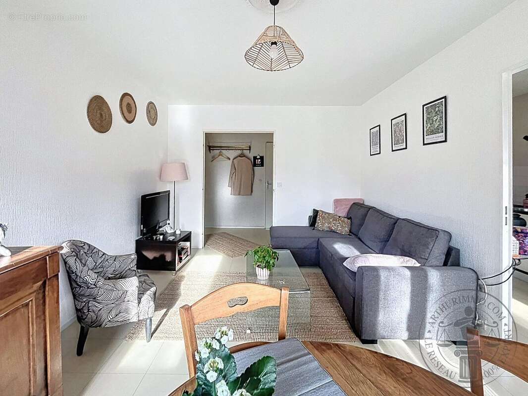 Appartement à LIMOURS