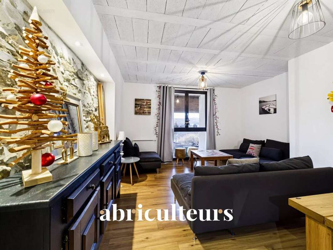 Maison à CHARVONNEX