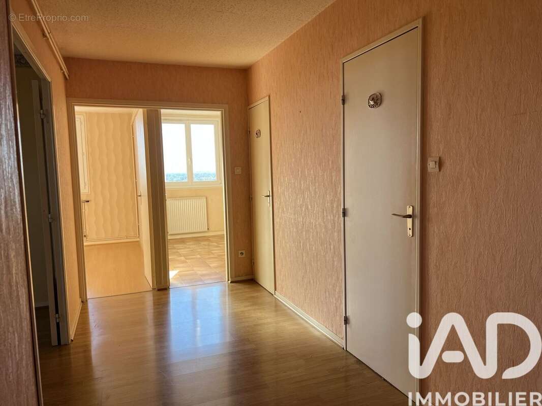 Photo 8 - Appartement à DIGOIN