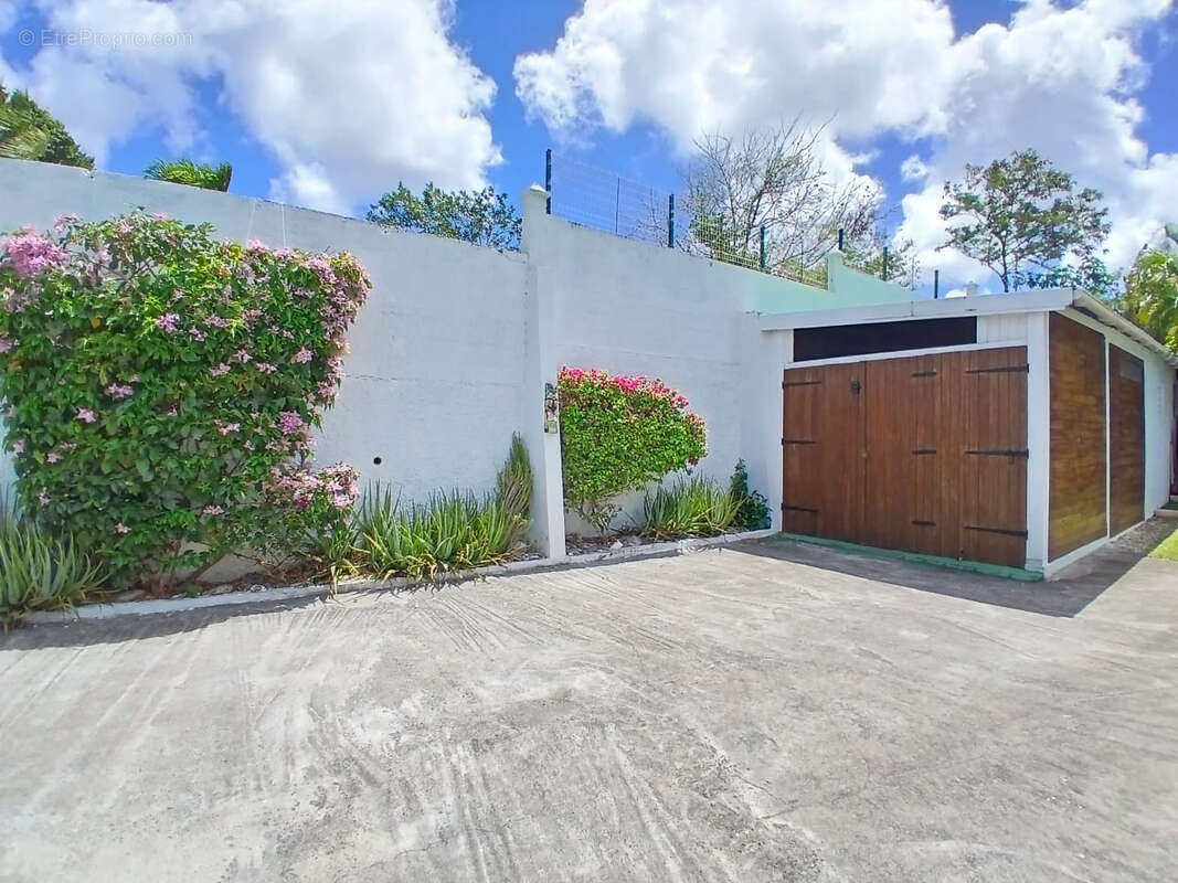 Maison à PORT-LOUIS