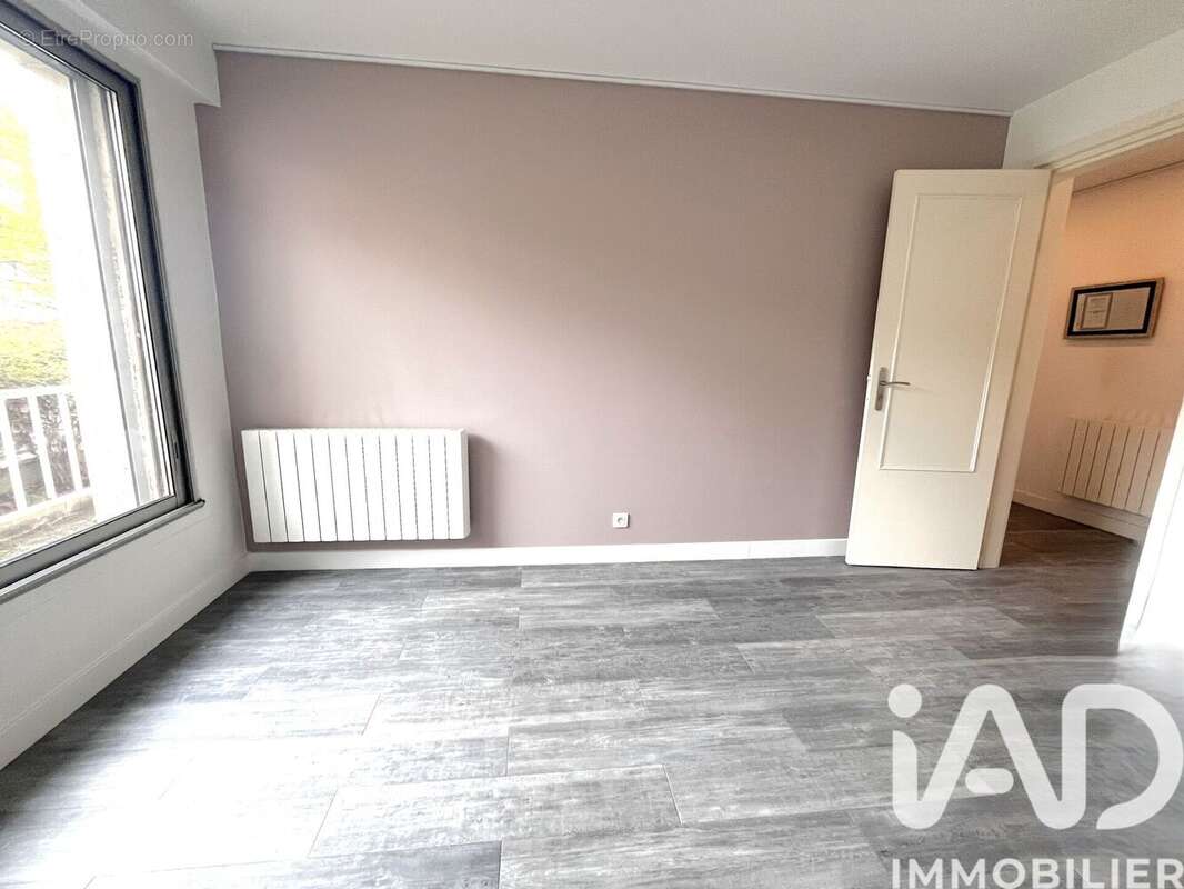 Photo 6 - Appartement à LA GARENNE-COLOMBES