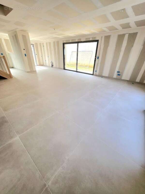 Photo 2 - Maison à SOLAIZE