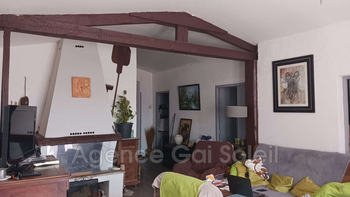 Maison à NISSAN-LEZ-ENSERUNE