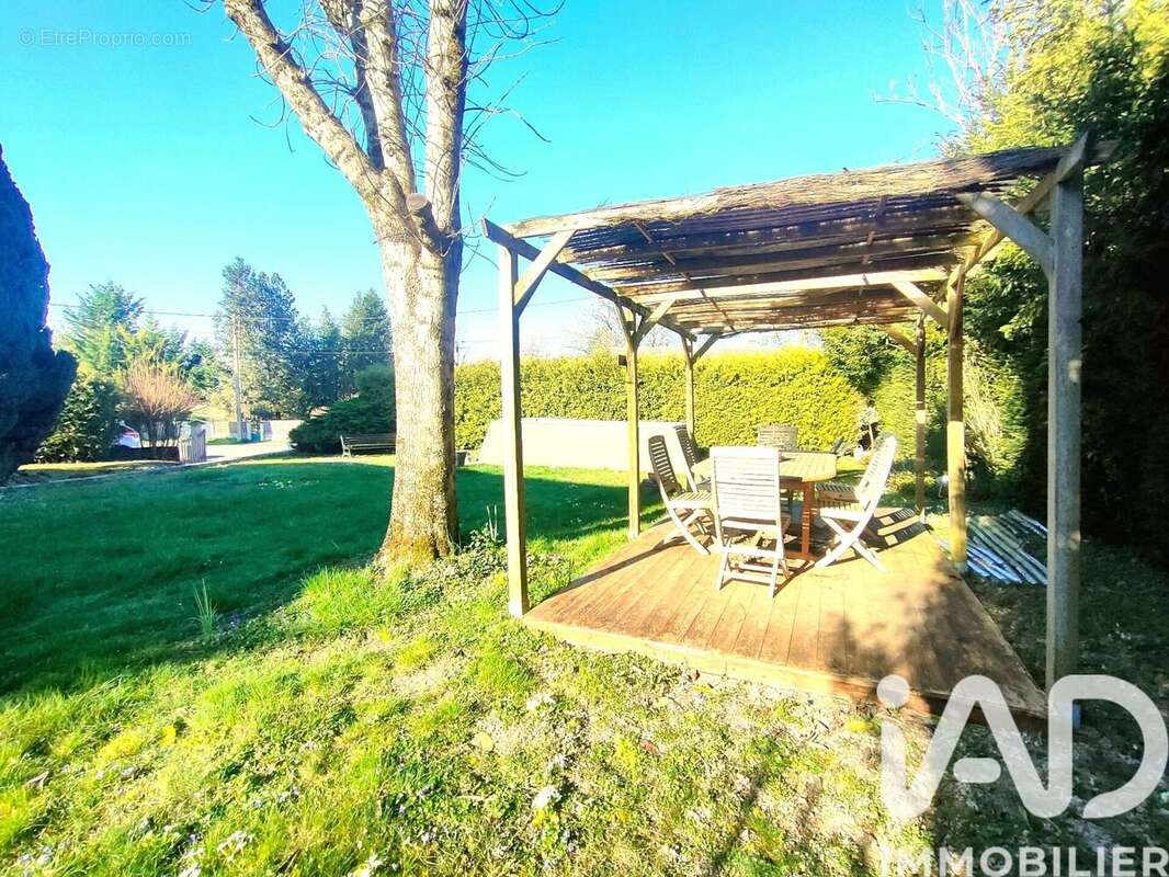 Maison 80 m² à Courgenay  - photo 5