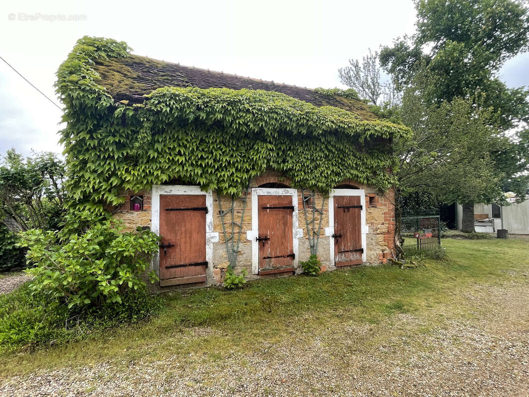 Maison à BAUGY
