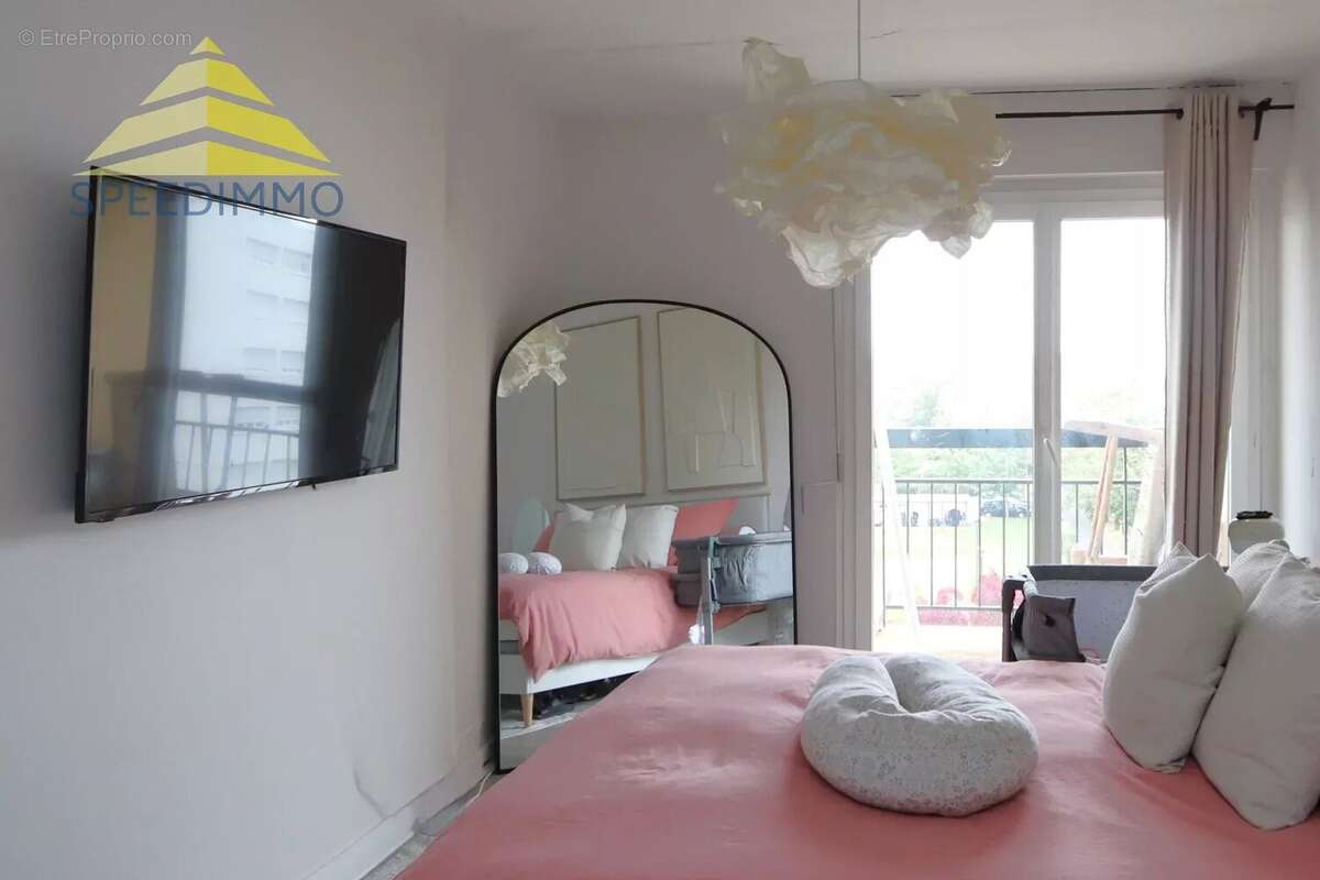 Appartement à EPINAY-SOUS-SENART