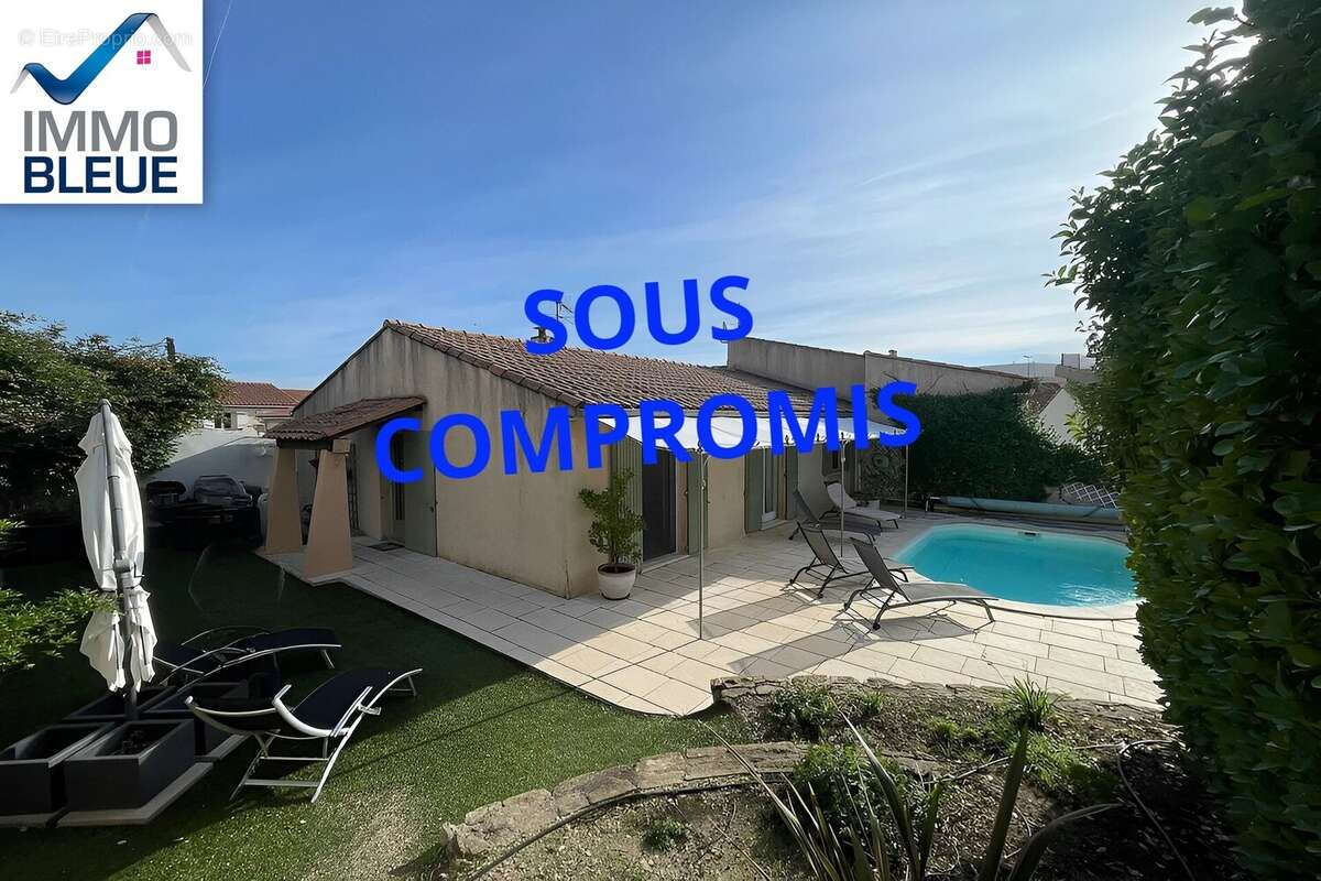 Maison à CHATEAUNEUF-LES-MARTIGUES