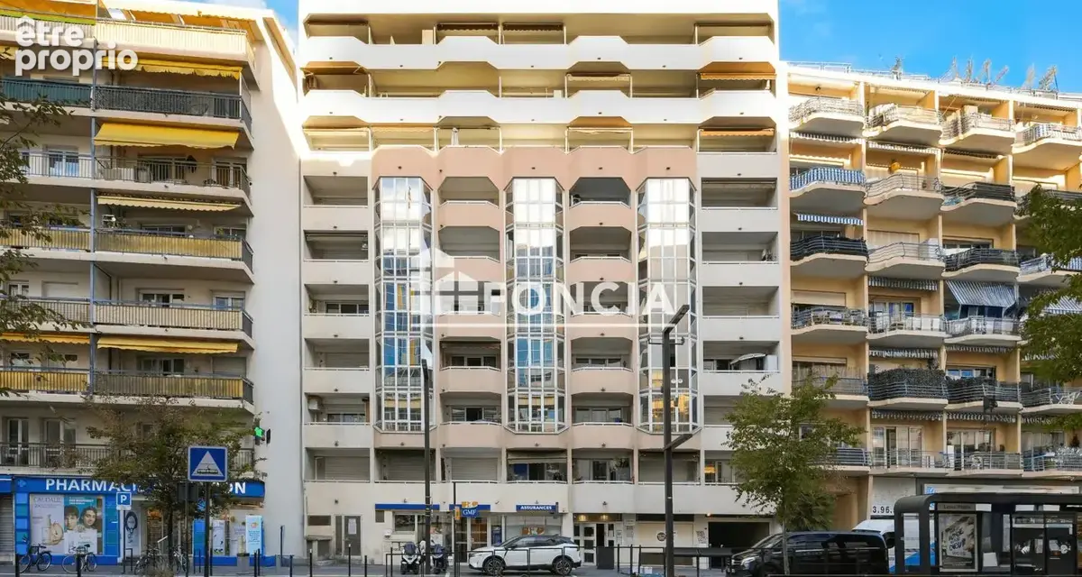 Studio loué avec balcon au cœur de Nice Californie : un investissement prêt à l'emploi - photo 3