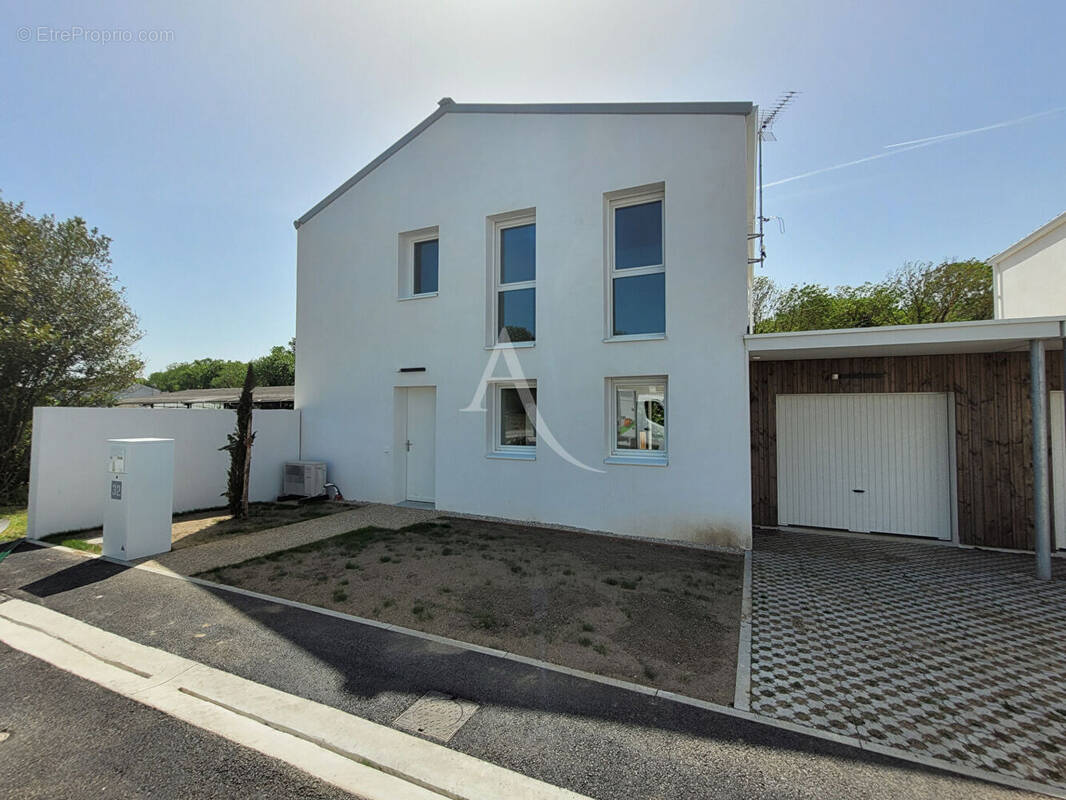 Maison à PERIGNY