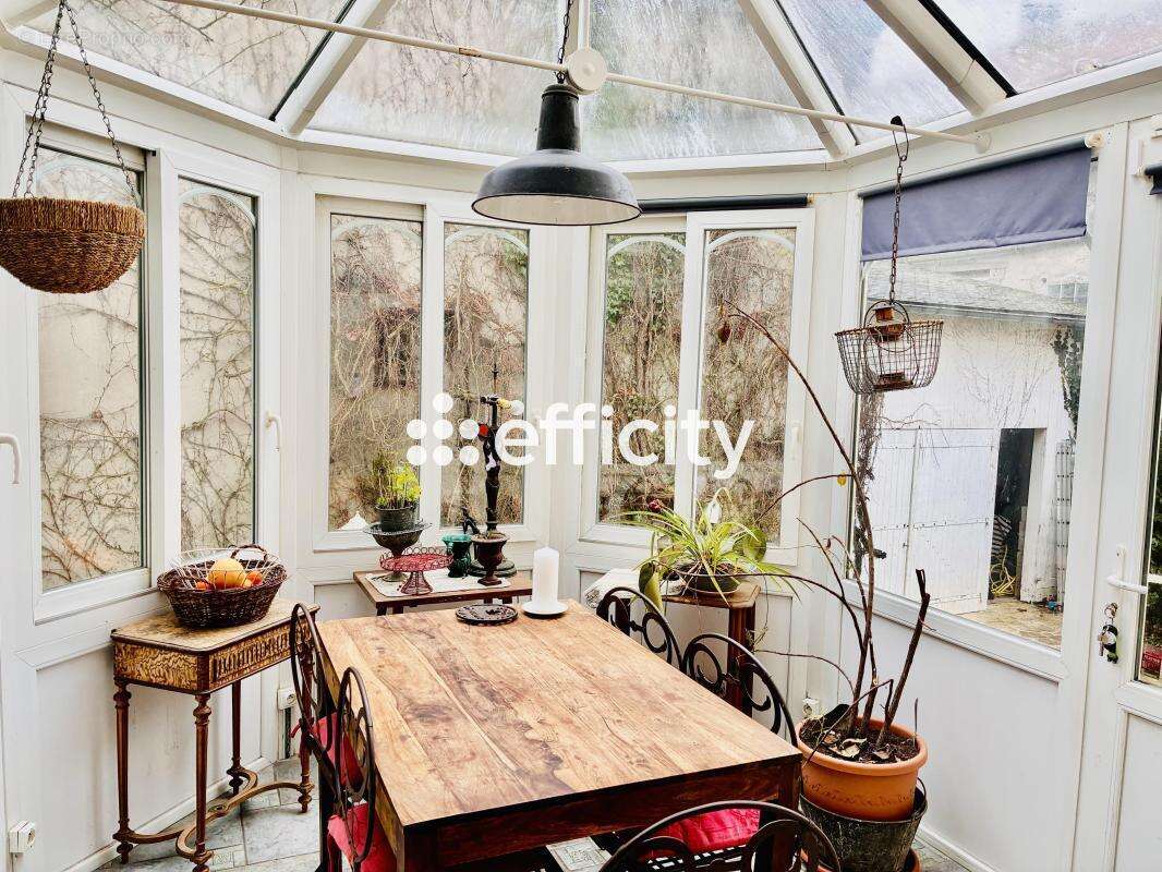 Maison à MARLY-LA-VILLE