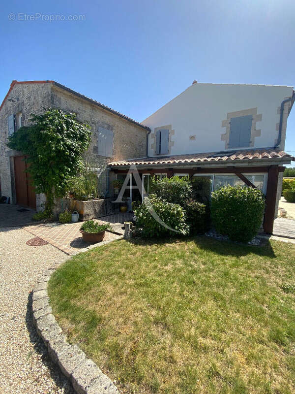 Ensemble immobilier - photo 8