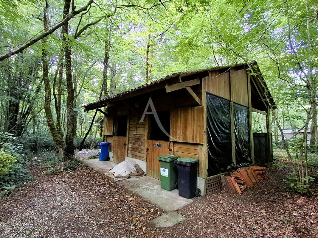 Maison à SAINT-GEORGES-DES-COTEAUX