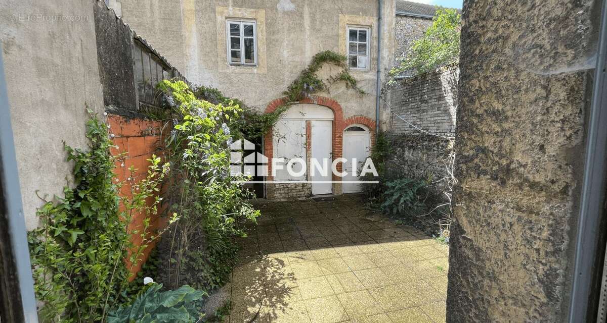 Maison à FRESNAY-SUR-SARTHE