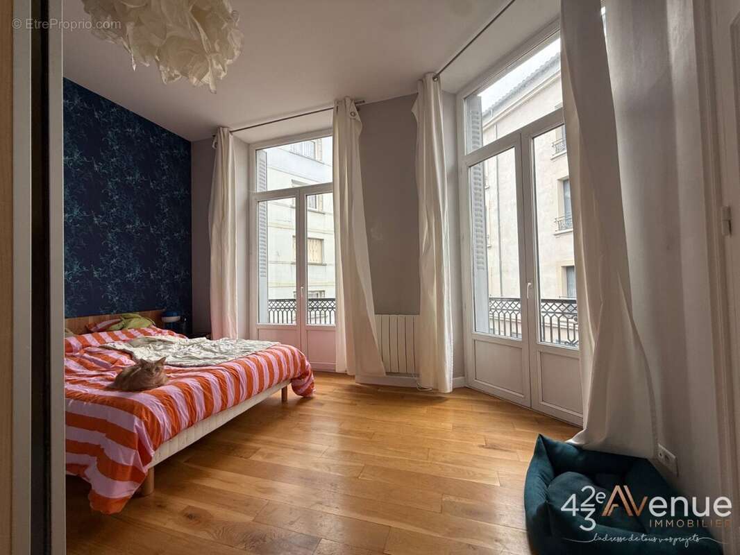 Appartement à SAINT-ETIENNE