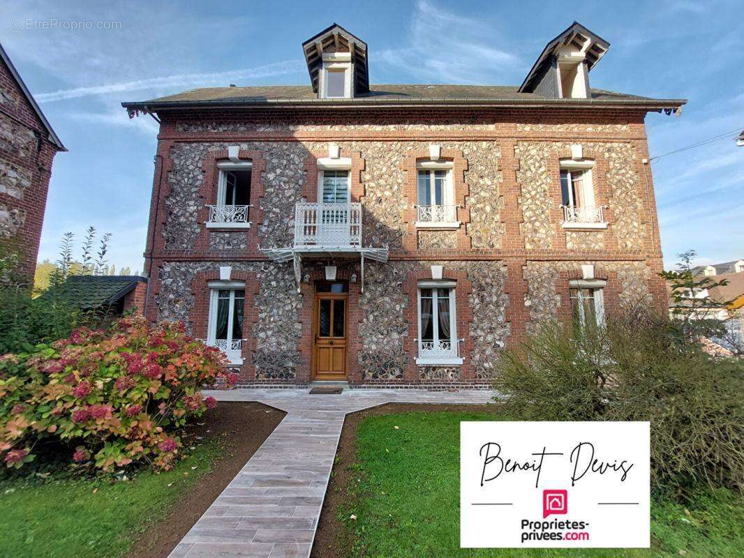 Maison à LILLEBONNE