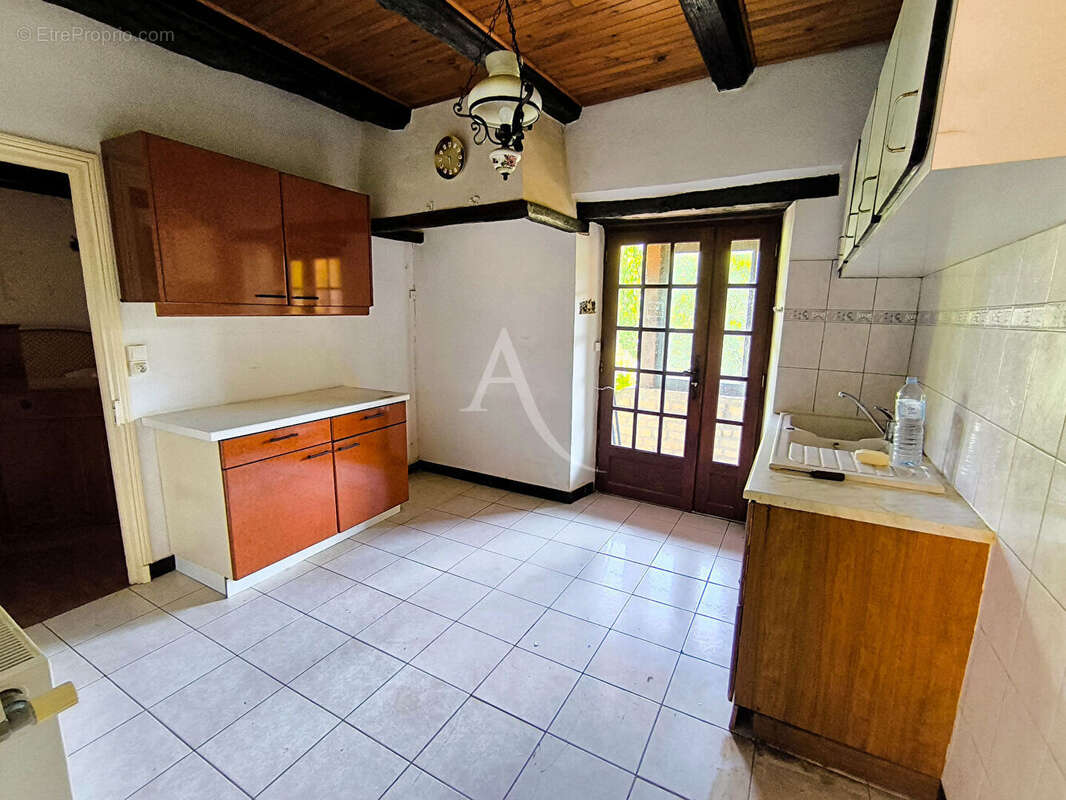 Maison Goujounac 2 chambres, garage, spacieux jardin - photo 3