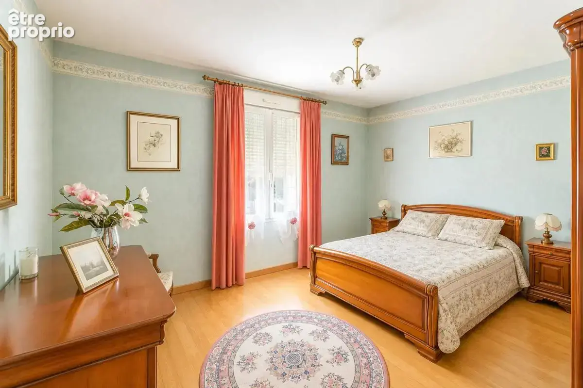 Maison de 7 pièces de 176 m² à Nouans-les-Fontaines - photo 8