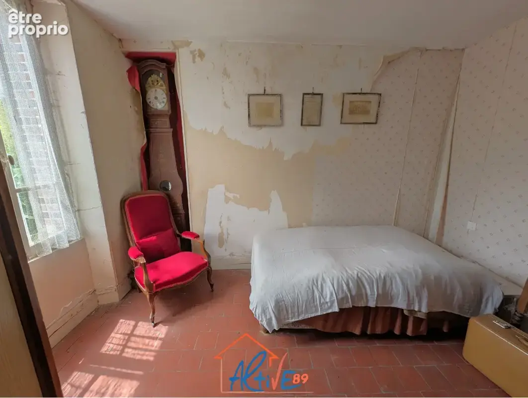 Maison ancienne sur la commune de Chassy à 2 minutes d'Aillant-Sur-Tholon de 129m2 habitable et jardin de 770m - photo 10