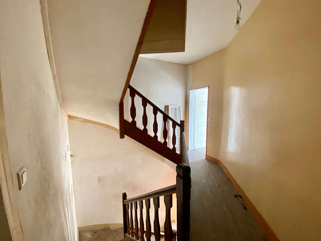 Maison à MOULEYDIER