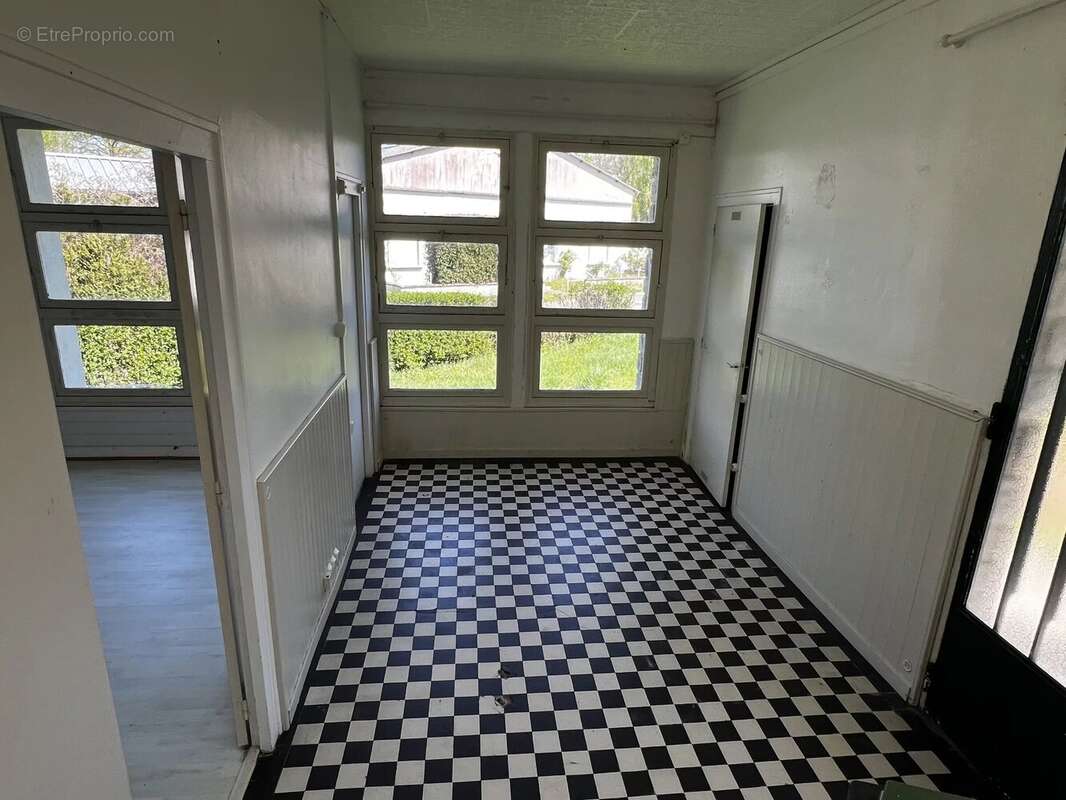 Commerce à MORTEMART