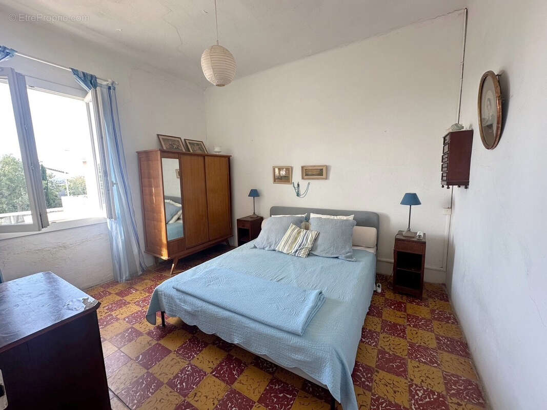 Appartement à MAUGUIO