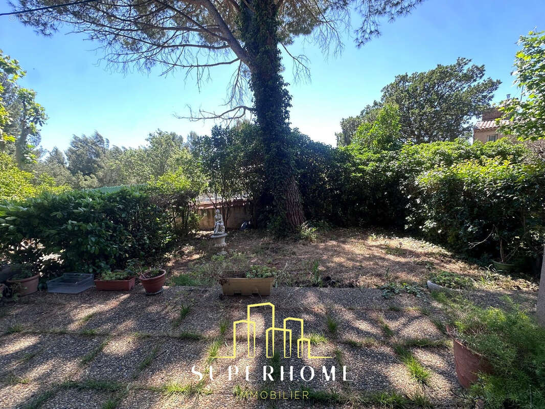 Appartement à MARSEILLE-12E