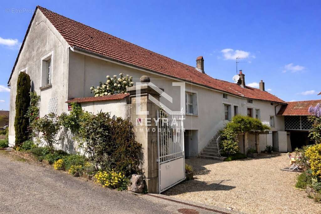 Maison de village en pierres - photo 2