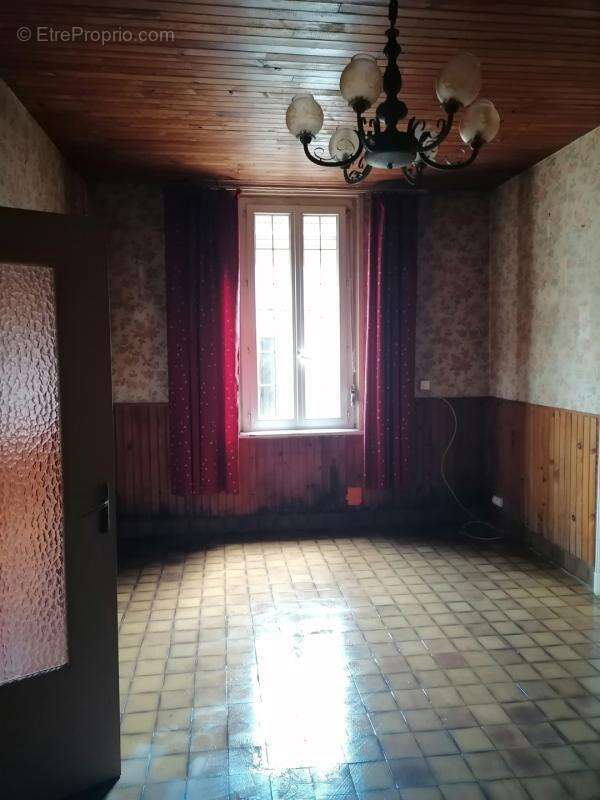 Maison individuelle a la campagne a renover entierement - photo 11