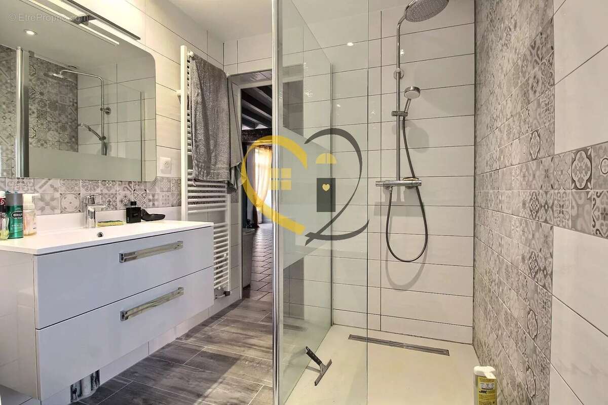 Maison à SAINT-PALAIS