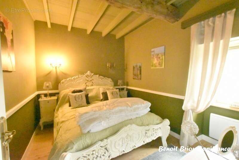 Maison à FOUGEROLLES-DU-PLESSIS