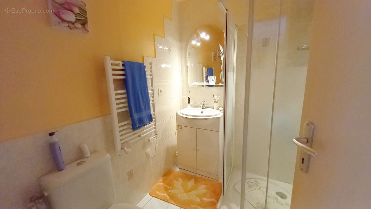 Maison à LA COUCOURDE