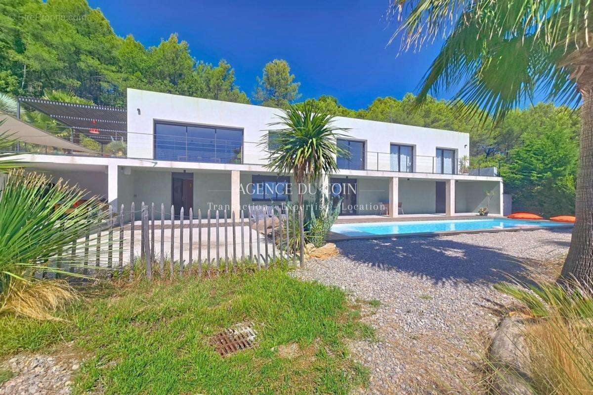 Maison à DRAGUIGNAN