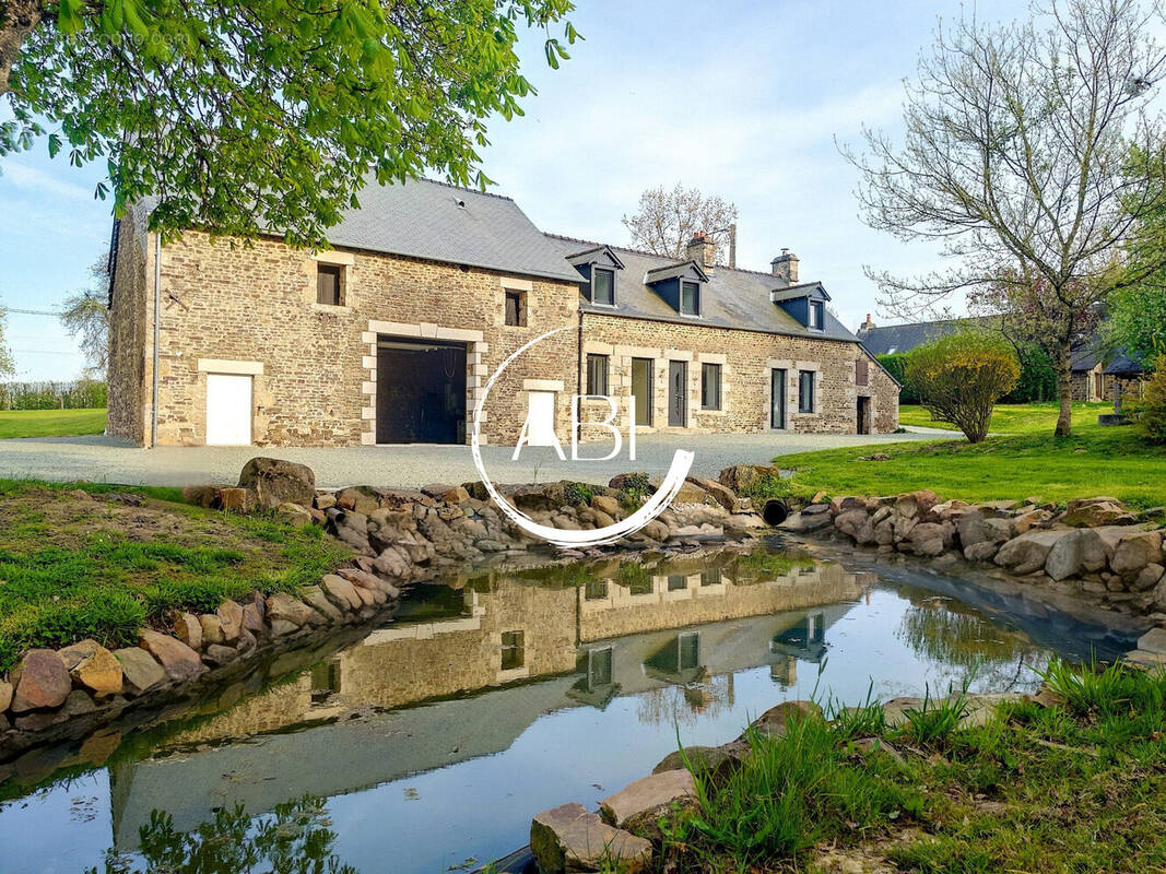 Maison à NEUILLY-LE-VENDIN