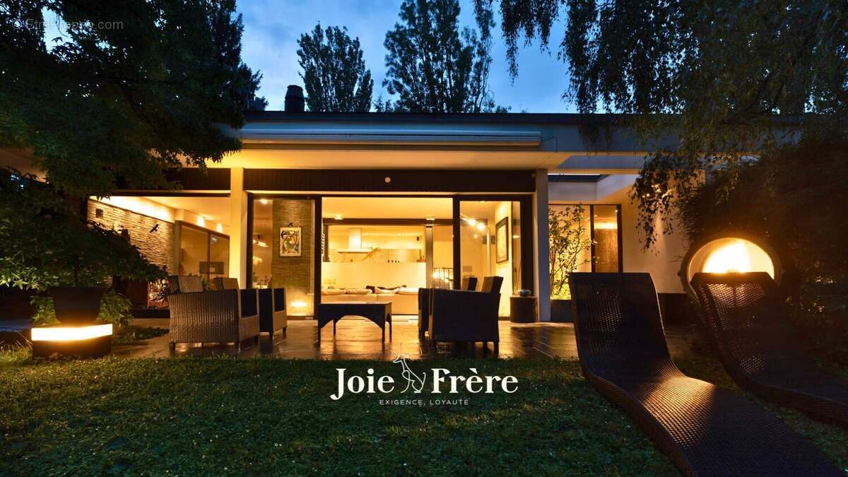 Maison à SAINT-JULIEN-EN-GENEVOIS