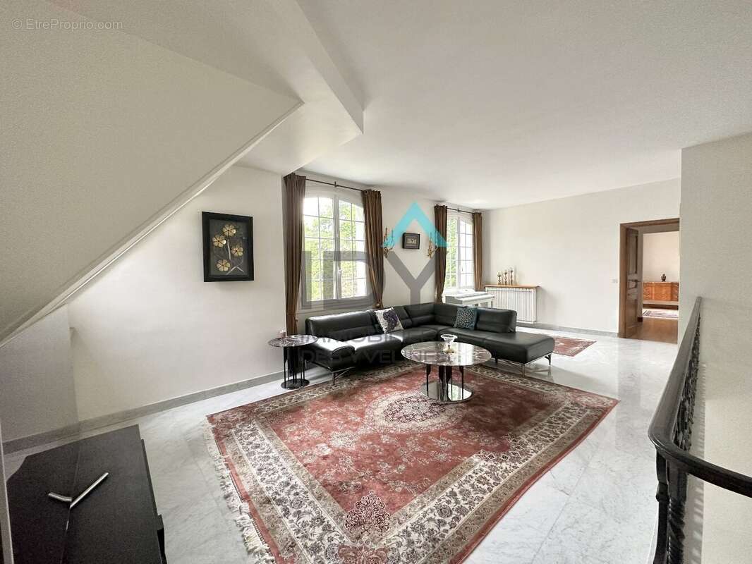 Maison à LE VESINET