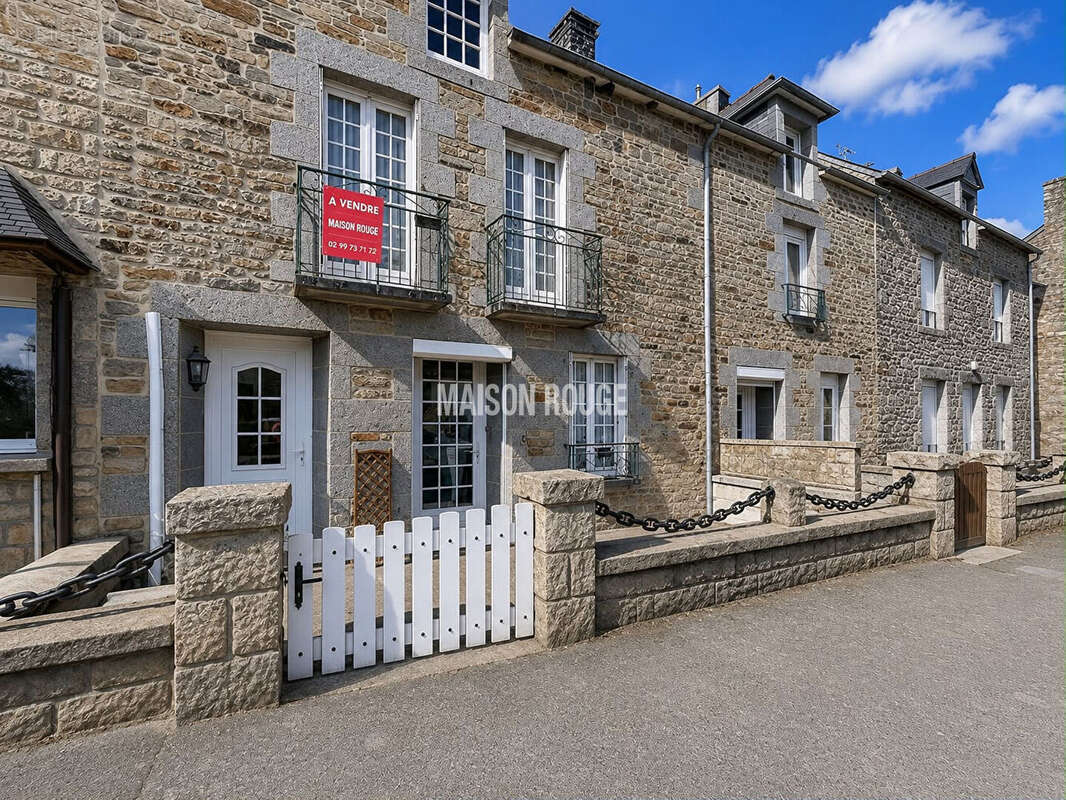 Maison de ville à finir de rénover avec terrasse et potentiel située à MINIAC MORVAN - photo 13