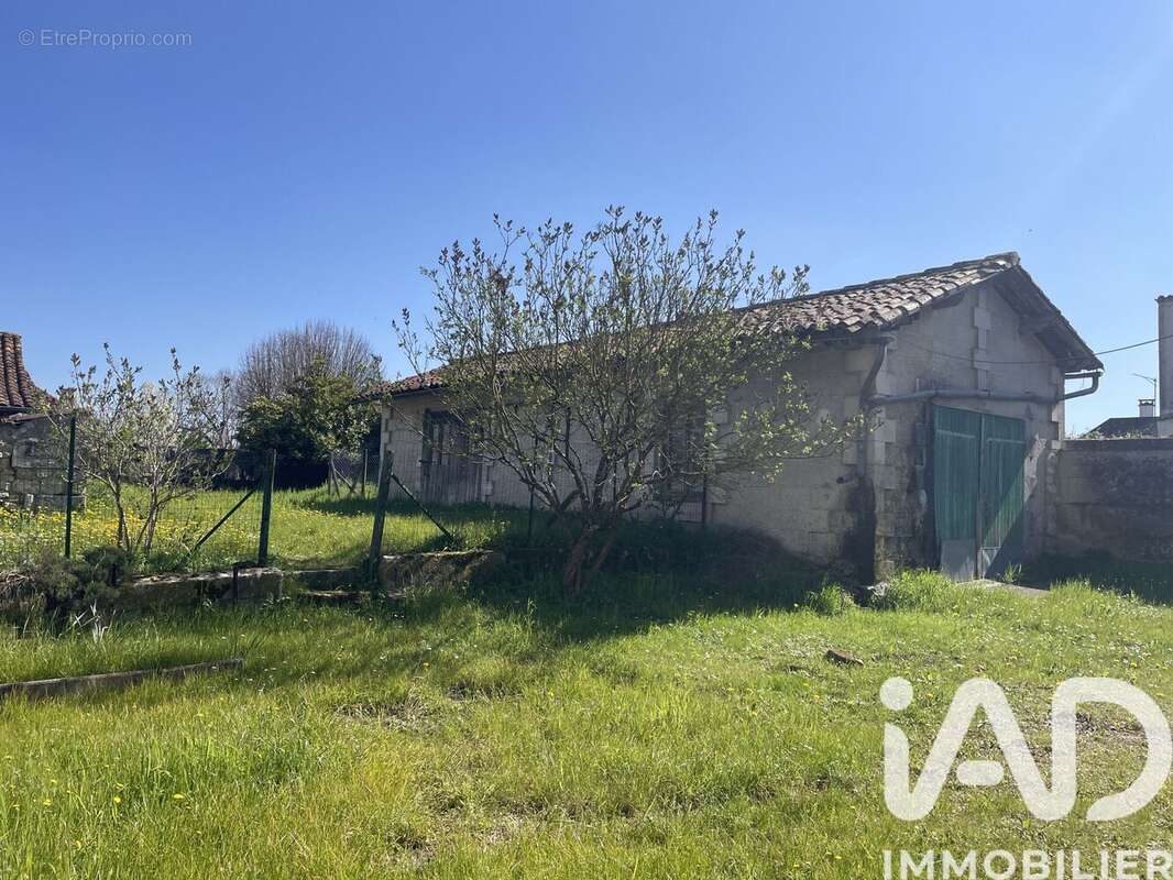 Photo 4 - Maison à ARCHIAC