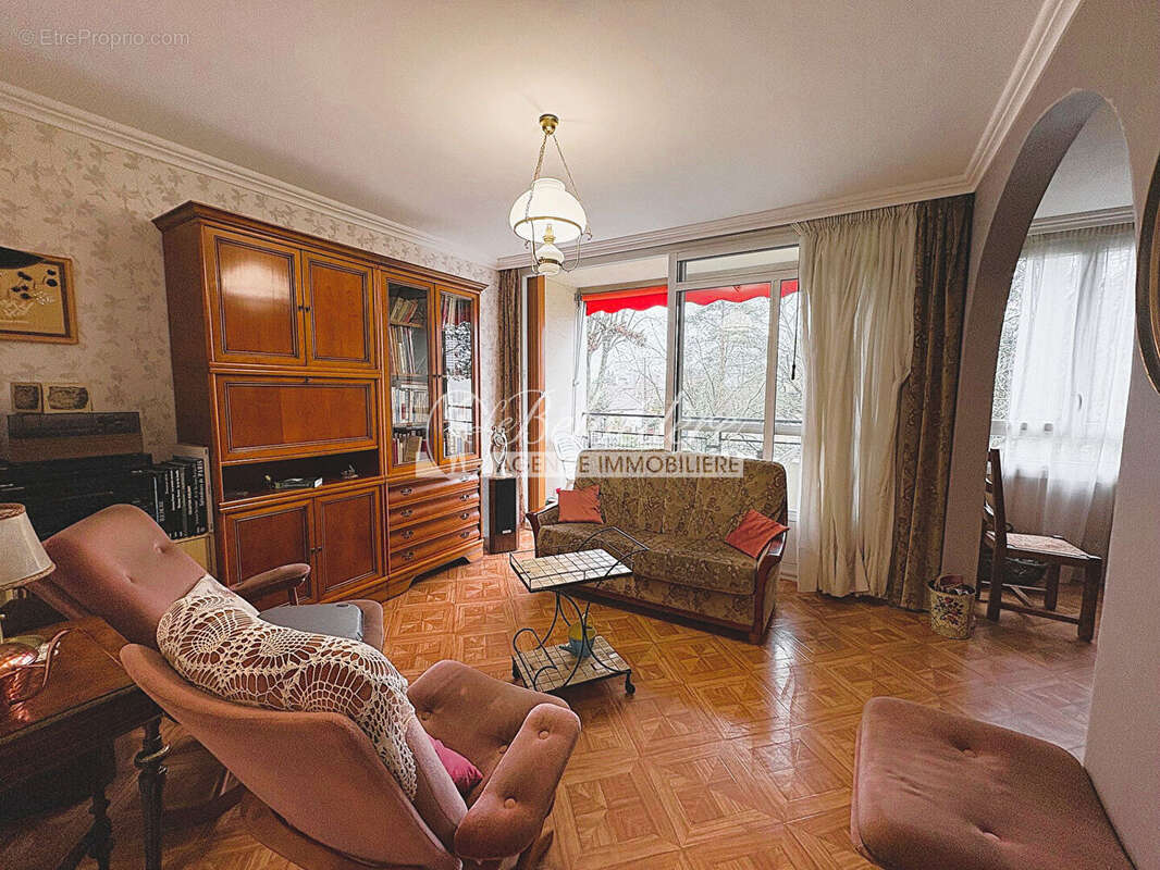 Appartement à TAVERNY