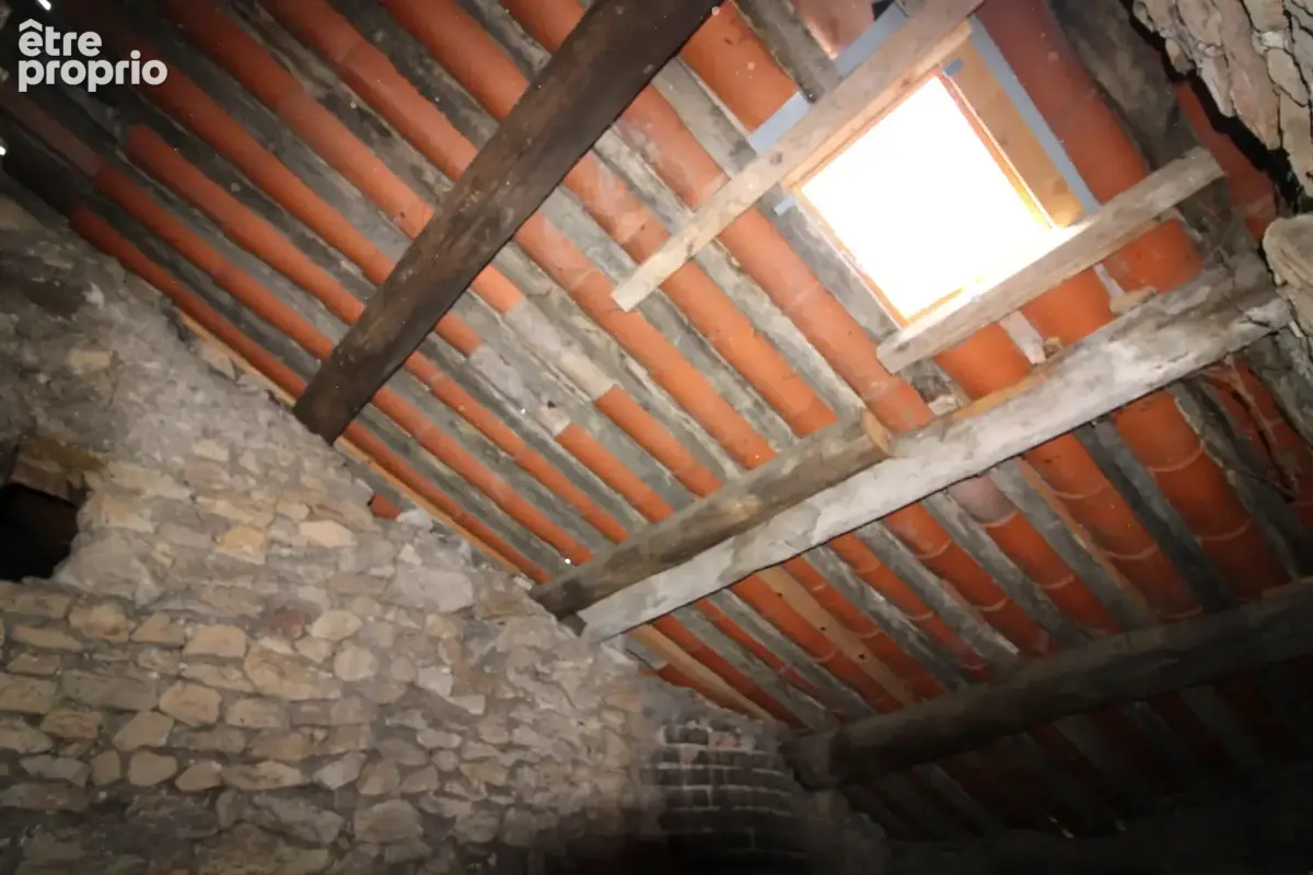 IMMEUBLE d'un total de 525 m2. - photo 20