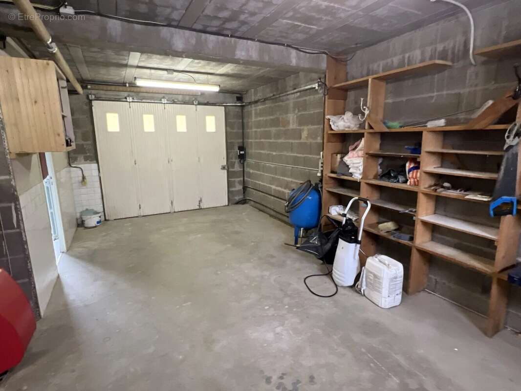 Maison à MEZIERES-SUR-ISSOIRE