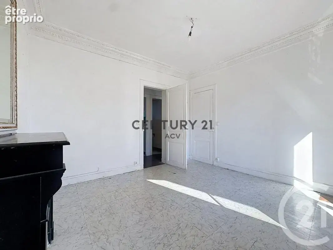 Appartement 3 pièces 47 m² à vendre à Maisons-Alfort (94700) - photo 2