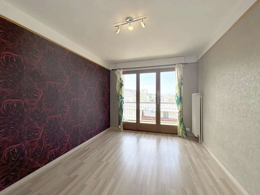 Appartement à EVIAN-LES-BAINS