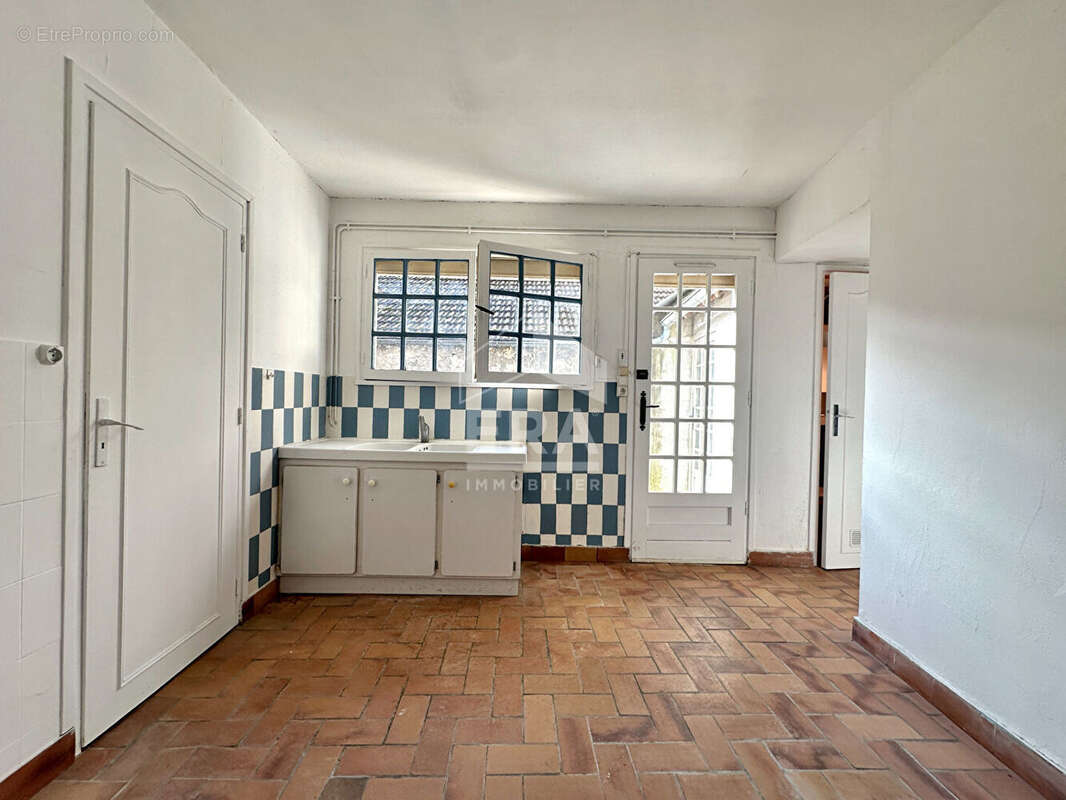 Maison à LORREZ-LE-BOCAGE-PREAUX